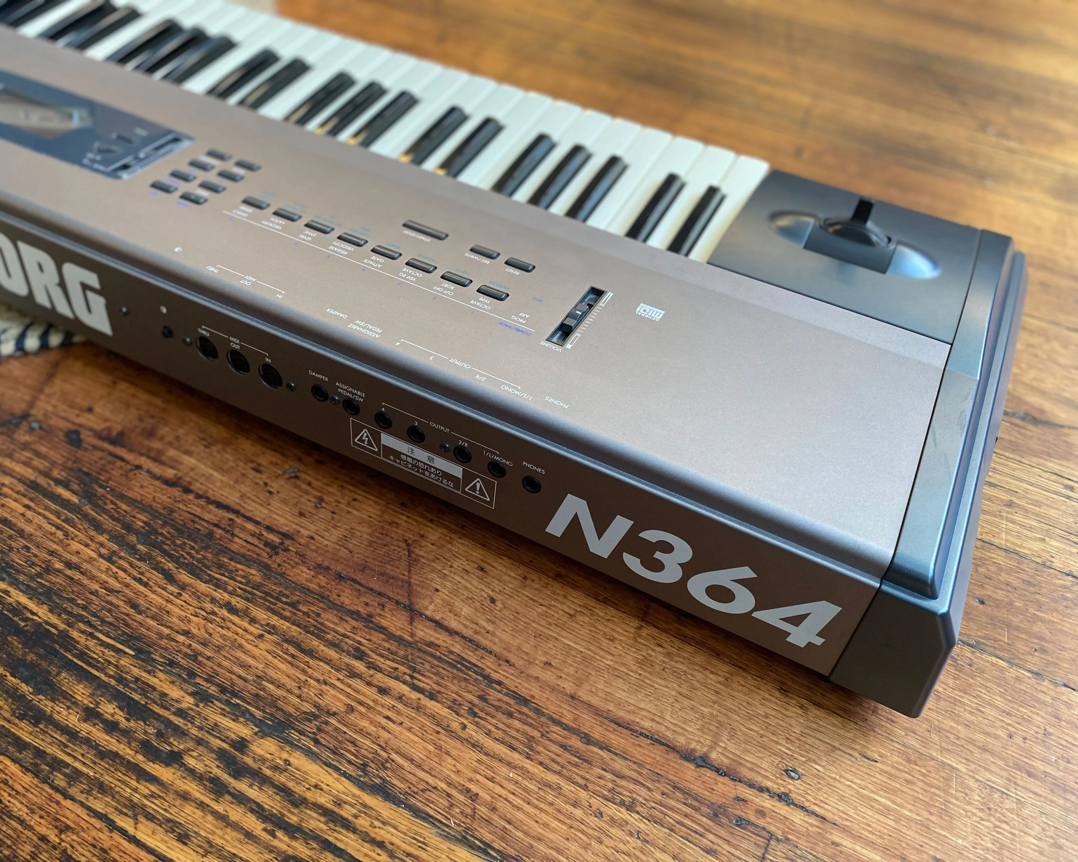 Korg N364 Workstation