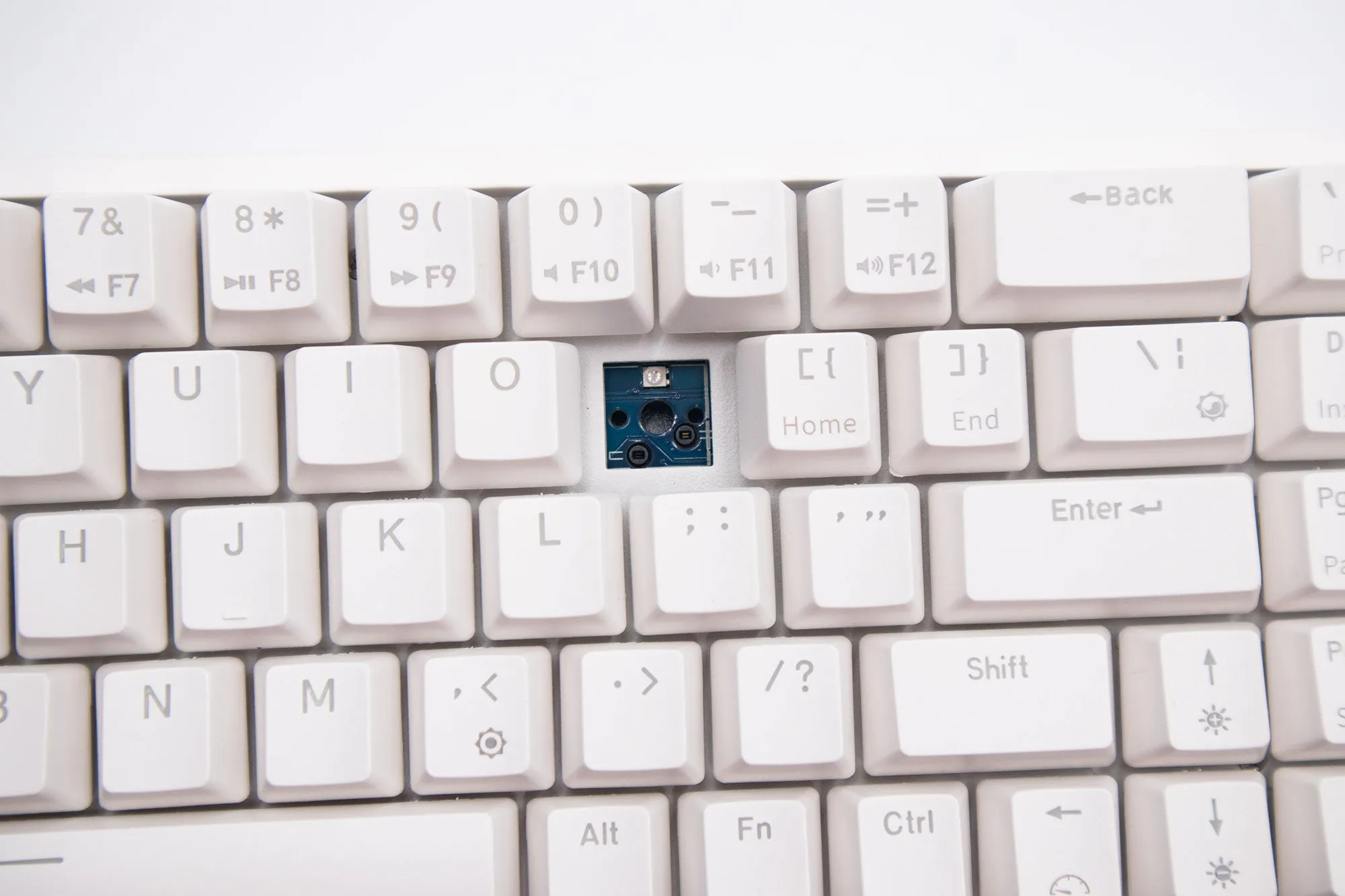 Royal Kludge RK G68 HOTSWAP RGB 65% 2.5ghz-Bluetooth-Wired Mechanical Keyboard