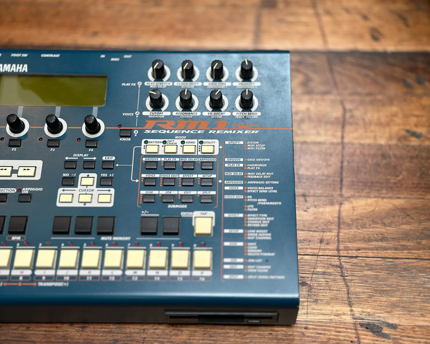 YAMAHA RM1x Sequence Remixer