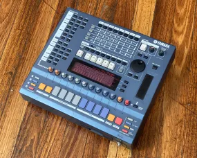 Yamaha SU-700